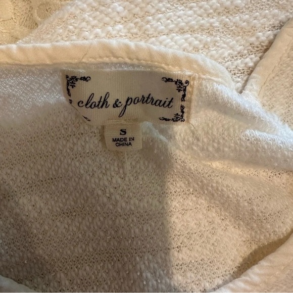 Cloth & Portrait Asymmetrical Cream Lace Accent Sweater Women's‎ Small Boho Chic - Picture 6 of 7